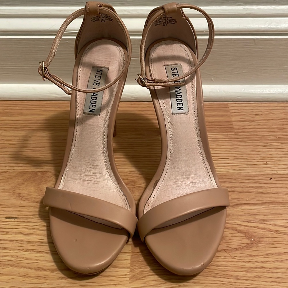 Steve Madden Nude Heels